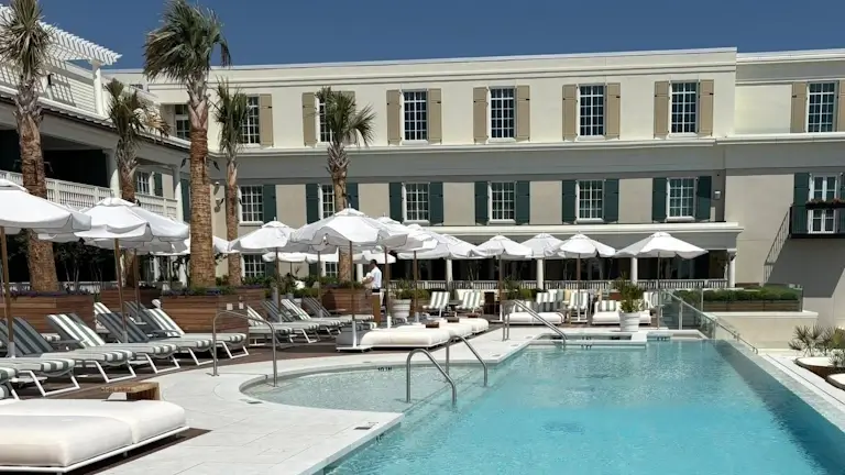 a hotel in charleston sc