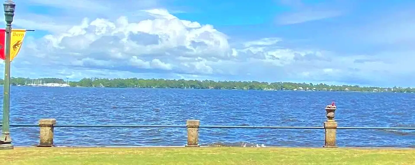 new bern north carolina union point park overlooking the neuse river